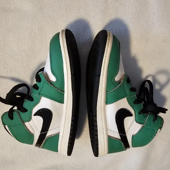Nike Air Jordan Retro 1 High OG TD Lucky Green Nike Air Jordan 1 Toddler Size 9C