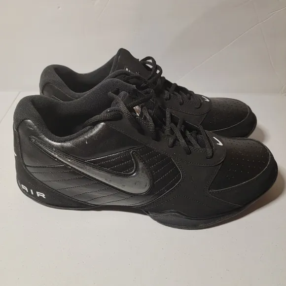NIKE AIR LOW BASKETBALL SHOES