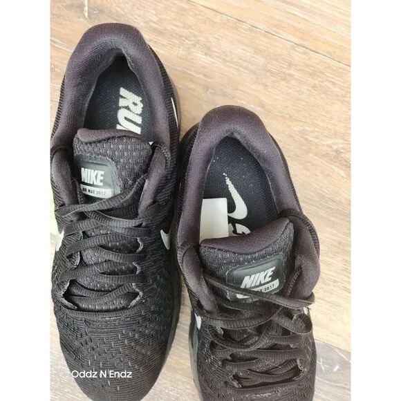 Nike‎ Air Max 2017 Running Shoes Womens Size 8 Black White