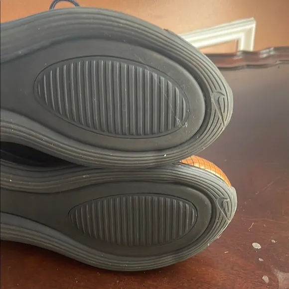 Nike Air Max 720-818 Men's Shoes - Brown