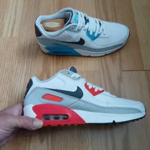Nike Air Max 90 Comfort/Streetwear Athletic Shoes Size 6.5 Youth/8 Women