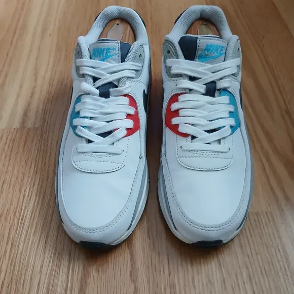 Nike Air Max 90 Comfort/Streetwear Athletic Shoes Size 6.5 Youth/8 Women