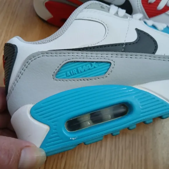 Nike Air Max 90 Comfort/Streetwear Athletic Shoes Size 6.5 Youth/8 Women