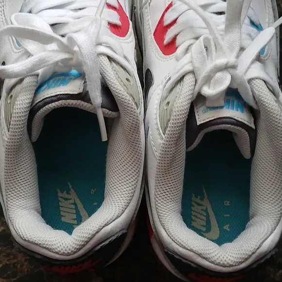 Nike Air Max 90 Comfort/Streetwear Athletic Shoes Size 6.5 Youth/8 Women