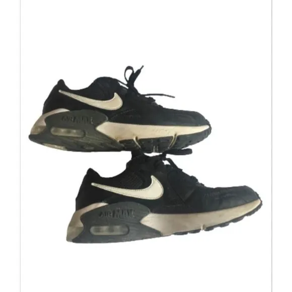 NIKE AIR MAX EXCEE WOMEN’S RUNNING SHOES BLACK/WHITE CD5432-003 US SIZE 7.5