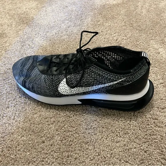 Nike Air Max FlyKnit Racer Shoes Black and White Men’s Size 15 US 49.5 EU