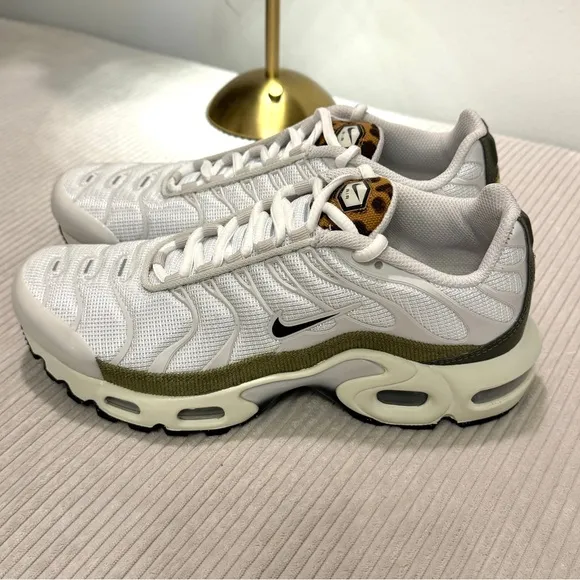 Nike Air Max Plus Leopard Low GS Shoes White DX9283-100 NEW Sz 5Y / WMNS 6.5