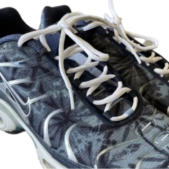 Nike Air Max Plus Navy Palm Trees Sz 11.5 Athletic Sneakers Shoes CI2301-400