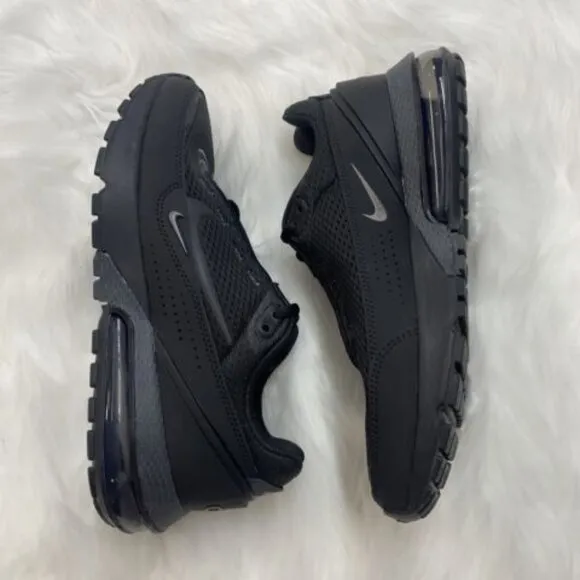 Nike Air Max Pulse Low Womens Sportswear Shoes Black FD6409-003 VNDS Size 8