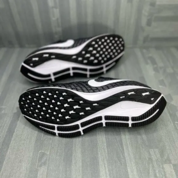 Nike Air Zoom Pegasus 35 Running Shoes Women Size 11.5 Black White