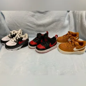 Nike baby shoes size 5c