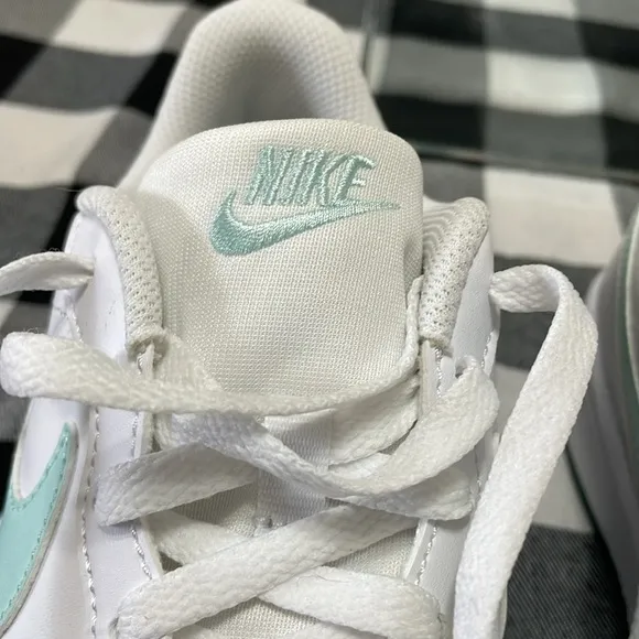 Nike Big Kid Court Borough Low Recraft GS Sneakers Shoe White Jade Ice Teal 6.5Y