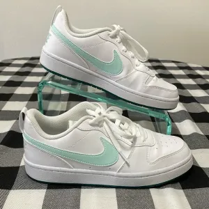 Nike Big Kid Court Borough Low Recraft GS Sneakers Shoe White Jade Ice Teal 6.5Y