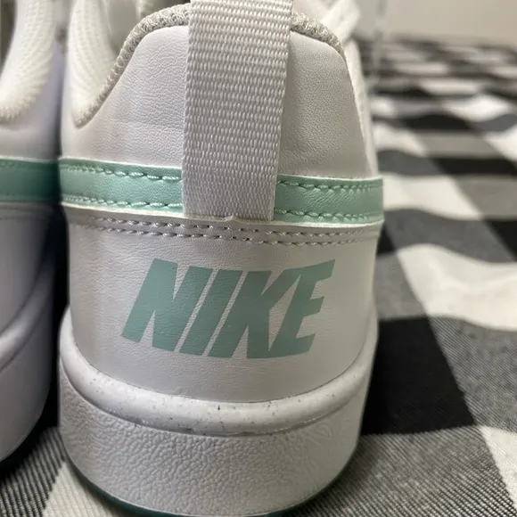 Nike Big Kid Court Borough Low Recraft GS Sneakers Shoe White Jade Ice Teal 6.5Y