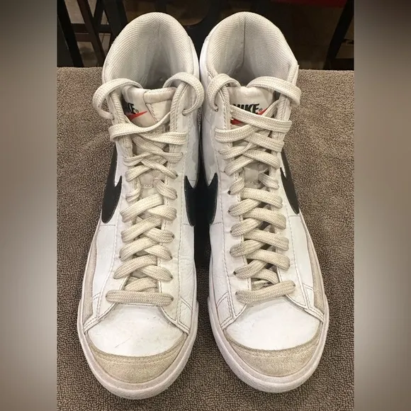 Nike big kid White and Black High-Top Sneakers