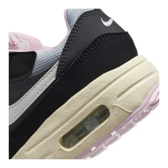 Nike Black and Pink Sneakers for Everyday Comfort