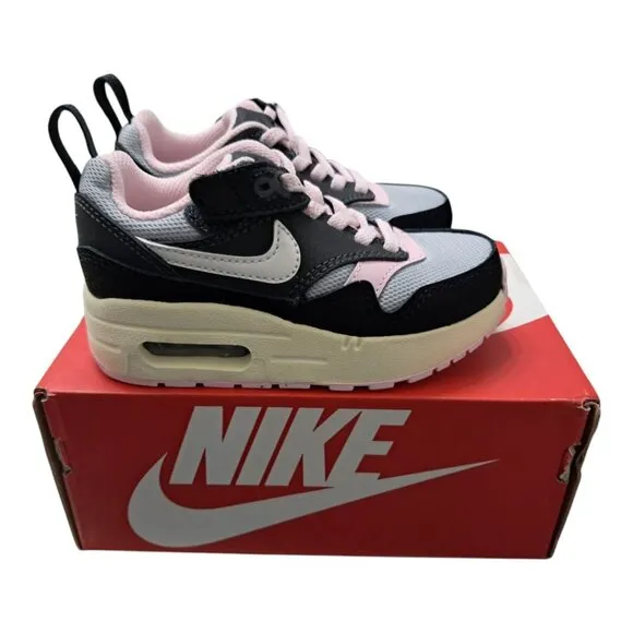 Nike Black and Pink Sneakers for Everyday Comfort