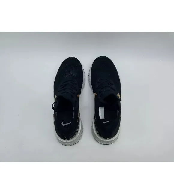 Nike Black Gold Athletic Sneakers Nike Epic React Flyknit Women's Size 7 gym