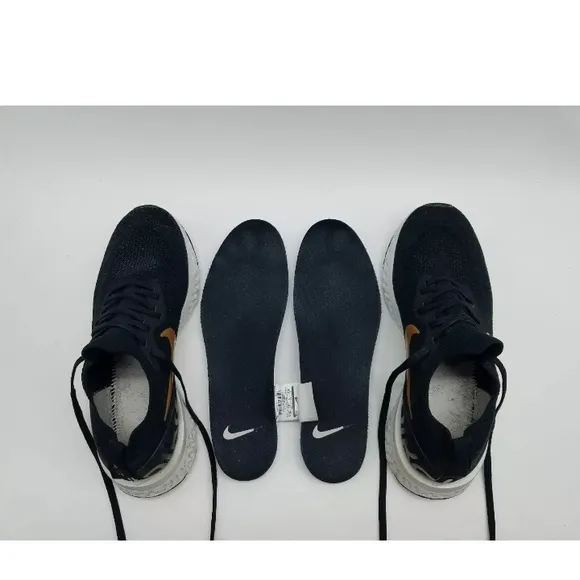 Nike Black Gold Athletic Sneakers Nike Epic React Flyknit Women's Size 7 gym