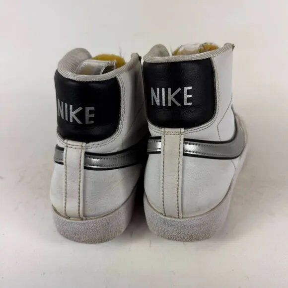 Nike Blazer Mid 77 Essential Snekaers Women's 10 Metallic Silver Running Shoes
