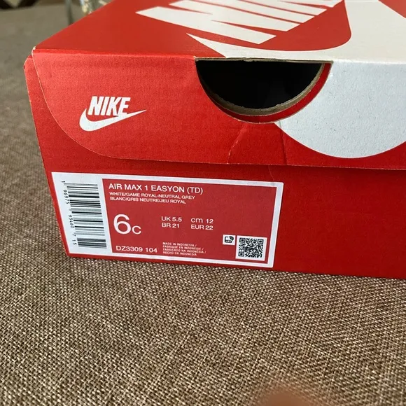 Nike Blue and White Air Max Sneakers