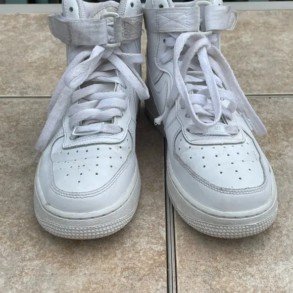 Nike Boys Air Force 1 High Basketball Shoes