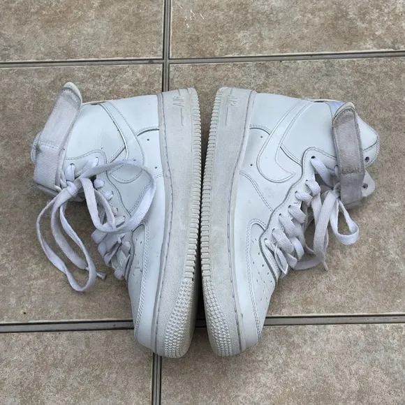 Nike Boys Air Force 1 High Basketball Shoes