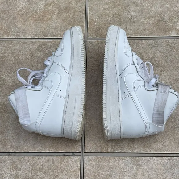 Nike Boys Air Force 1 High Basketball Shoes