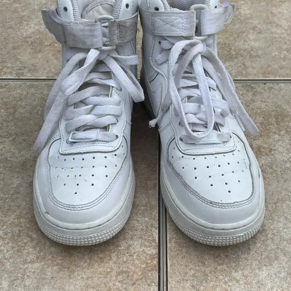 Nike Boys Air Force 1 High Basketball Shoes