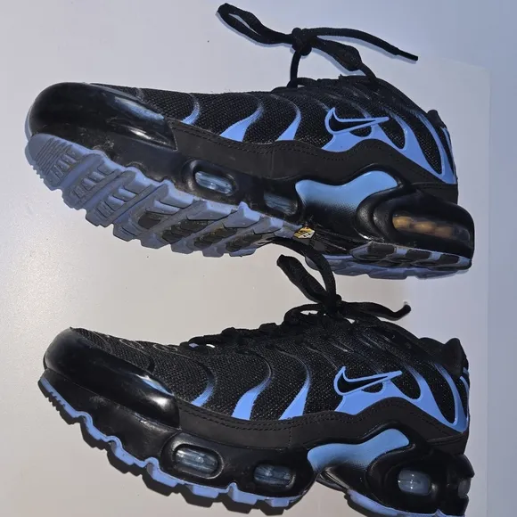 Nike Boys Air Max Plus Boys' Grade School (GS) Running Shoes