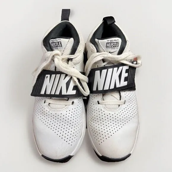 Nike Boys Team Hustle D8 881941-100 White Basketball Shoes Sneakers Size 6.5Y
