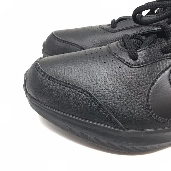 Nike Boys Varsity CN9146-001 All Black Running Shoes Sneakers Size 6.5Y Lace Up