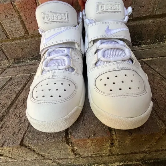 Nike CB 34 Basketball Shoes Godzilla Triple White Size 9 men's