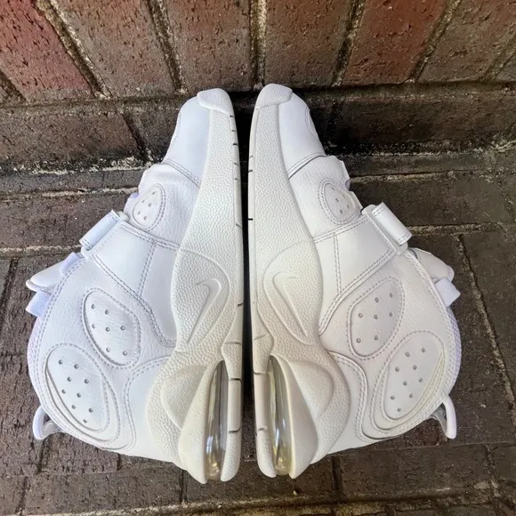 Nike CB 34 Basketball Shoes Godzilla Triple White Size 9 men's