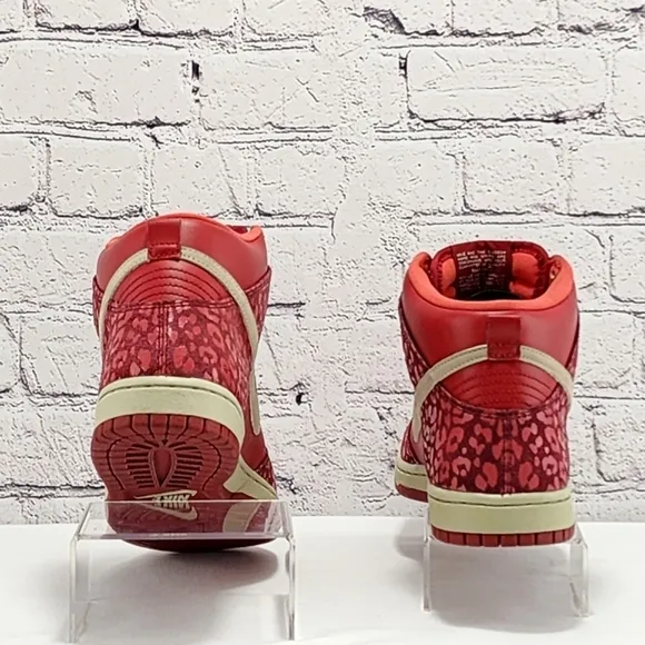 NIKE DUNK HIGH – 2012 sneaker, red/leopard print, size 7