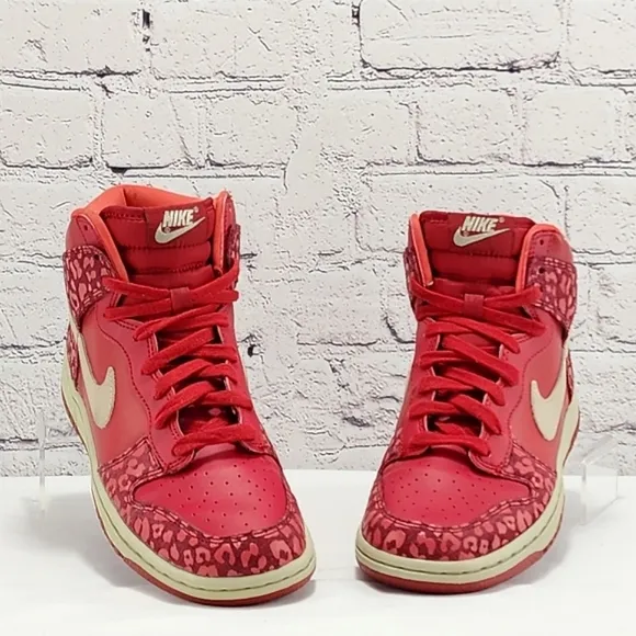 NIKE DUNK HIGH – 2012 sneaker, red/leopard print, size 7