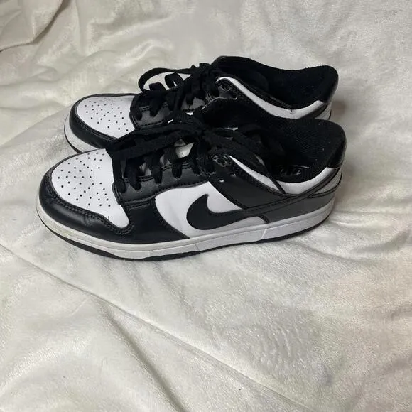 Nike Dunk Low Black and White (Panda) Sneakers Size 6.5