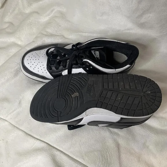 Nike Dunk Low Black and White (Panda) Sneakers Size 6.5