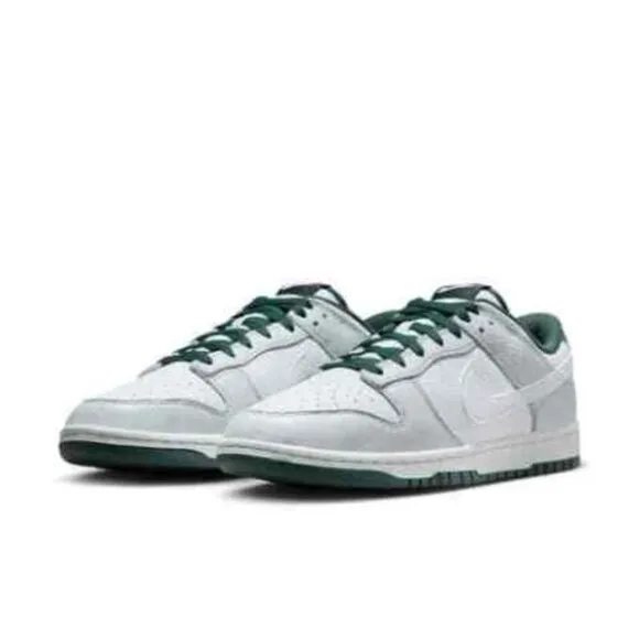 Nike Dunk Low SE Mens Sportswear Sneaker Shoes White HF2874-001 NEW Size 10