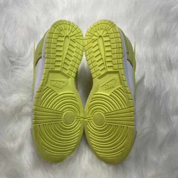 Nike Dunk Low Twist Low Womens Sportswear Shoes Green DZ2794-700 VNDS Size 9