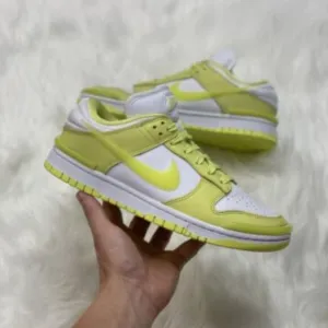 Nike Dunk Low Twist Low Womens Sportswear Shoes Green DZ2794-700 VNDS Size 9