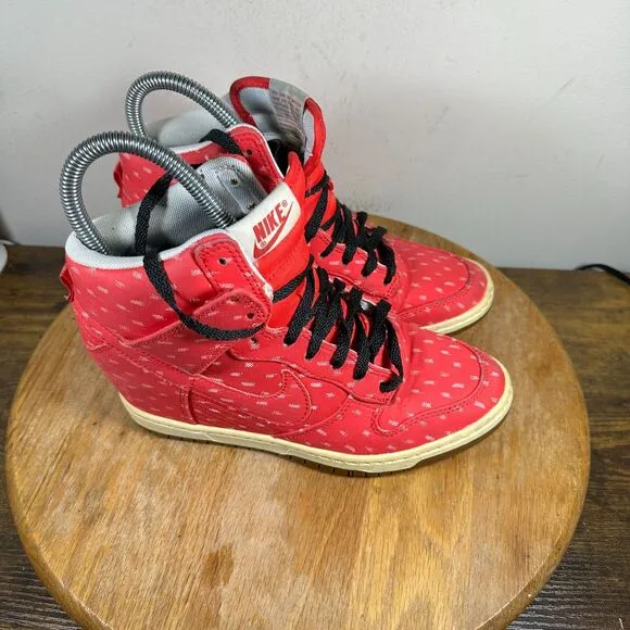 Nike Dunk Sky High Hyper Pink Hidden Wedge Women's Size 6.5 Shoes 543258-600