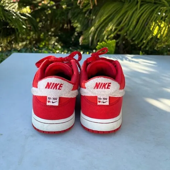 Nike Dunk Valentine’s Day Low Shoes Boys Size: 3Y
