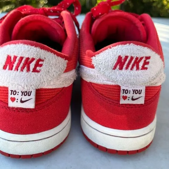 Nike Dunk Valentine’s Day Low Shoes Boys Size: 3Y