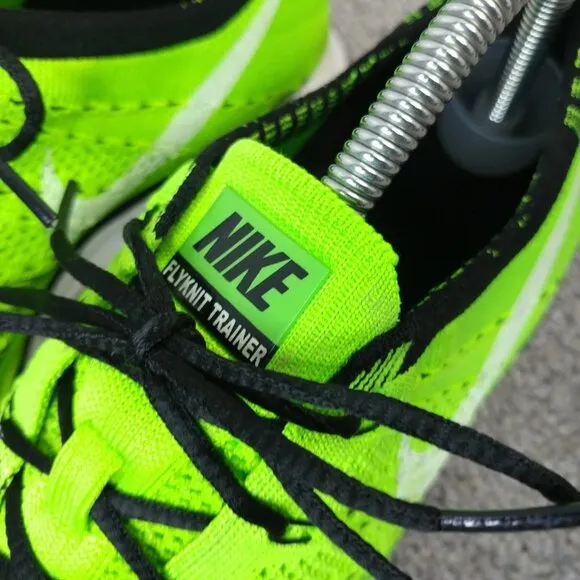 Nike Flyknit Trainer Electric Green Mens 7.5 Running Shoes Low Top 532984-301