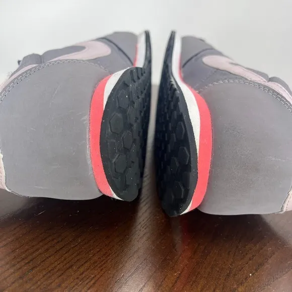 Nike Genicco Shoes Women's 8 Gray Pink‎ Lace Up Low Top Sneakers 644451-004