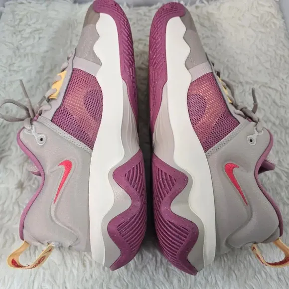 Nike Giannis Immortality 3 Low Shoes Men's 9.5 Berry Guava Ice Fossil Gold New