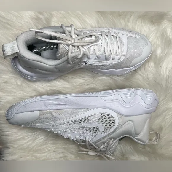 🏀Nike Giannis Immortality 3 Triple White Mens Shoes size 9