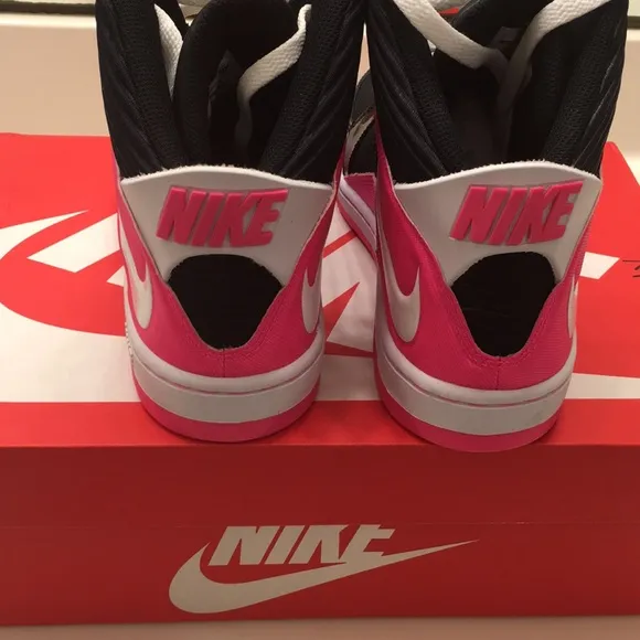 Nike Girls Basketball Shoes