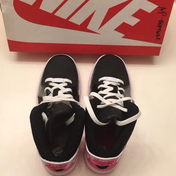 Nike Girls Basketball Shoes